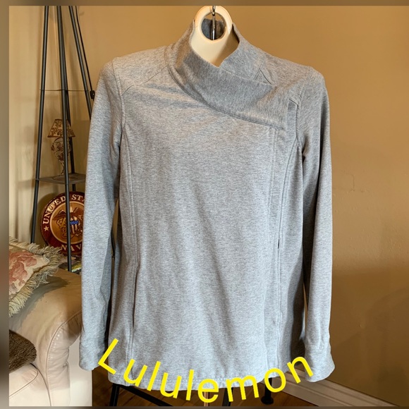 Lululemon Athletica , size 10.